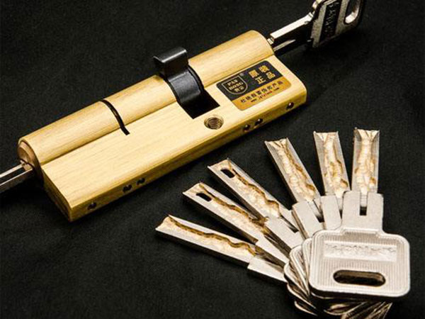 湾里24小时上门开锁公司