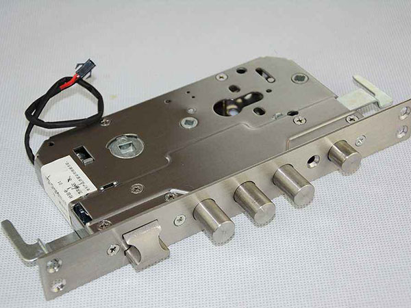 湾里24小时上门开锁公司