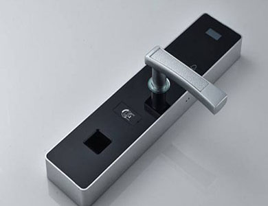 湾里24小时上门开锁公司