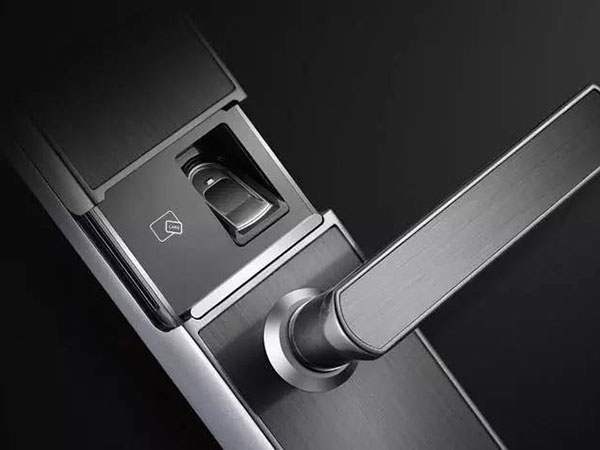 湾里24小时上门开锁公司