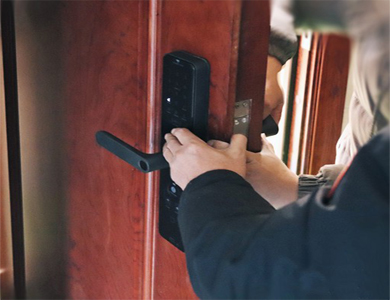 湾里24小时上门开锁公司